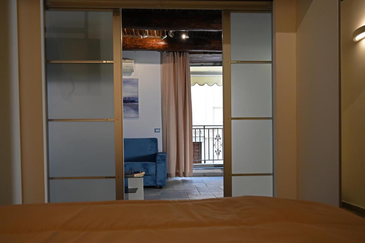 Appartement Il Rifugio Di Beppe à Naples Extérieur photo