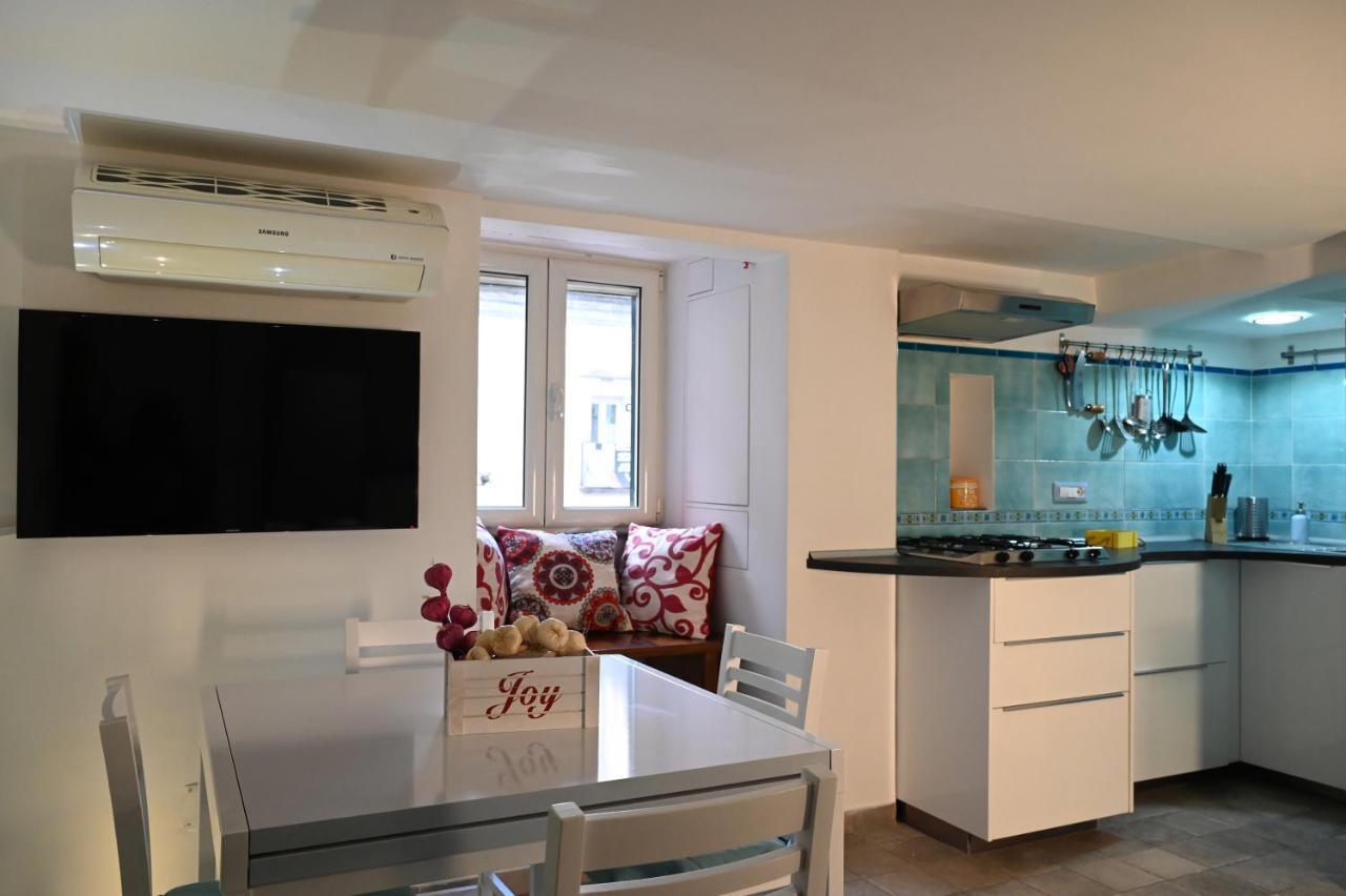 Appartement Il Rifugio Di Beppe à Naples Extérieur photo