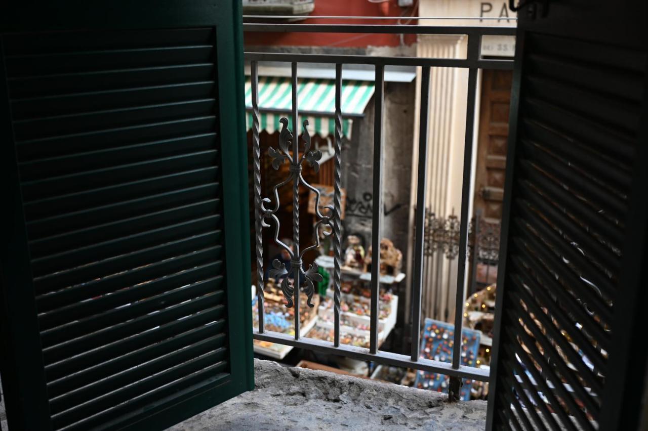 Appartement Il Rifugio Di Beppe à Naples Extérieur photo