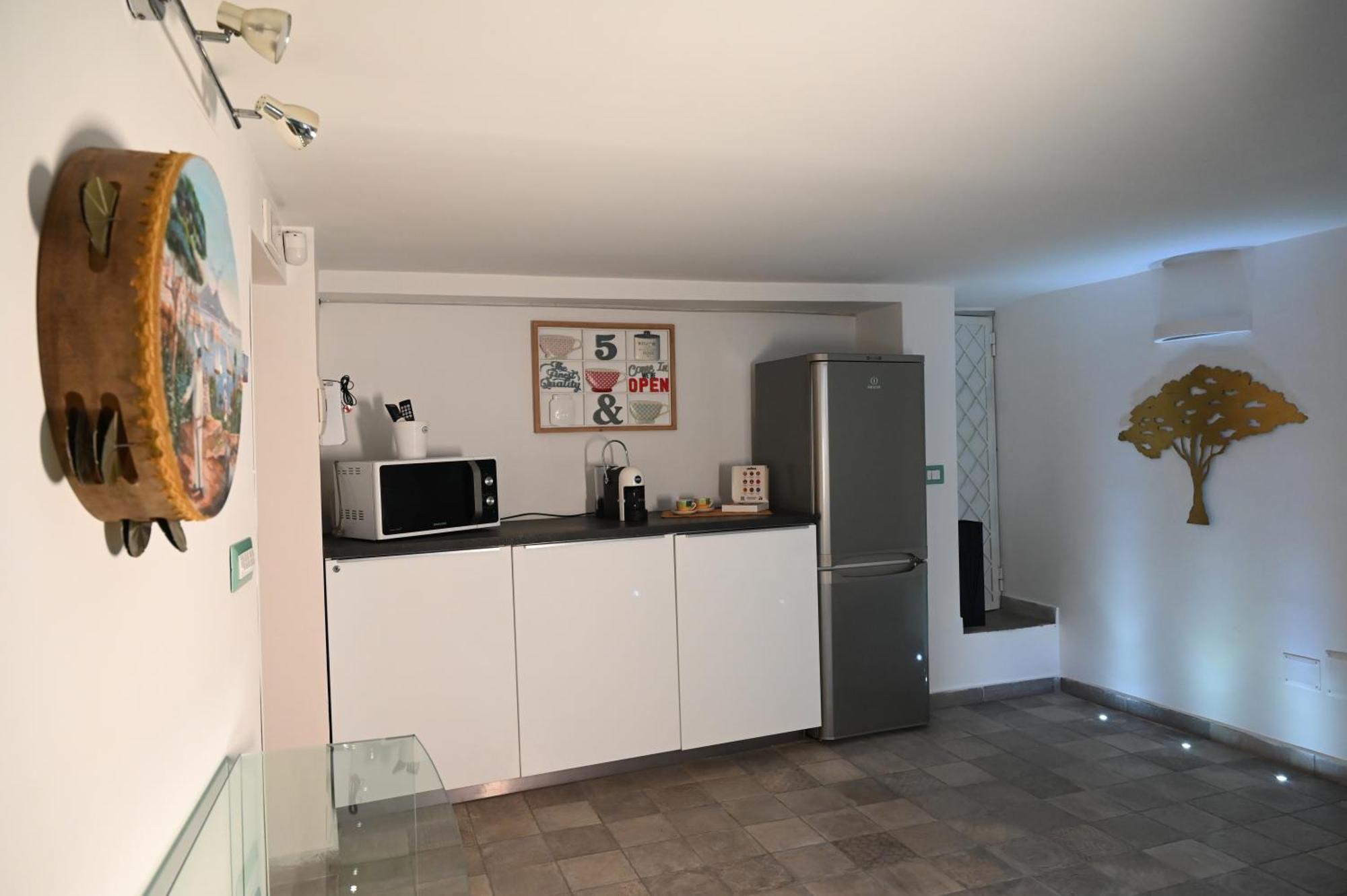 Appartement Il Rifugio Di Beppe à Naples Extérieur photo